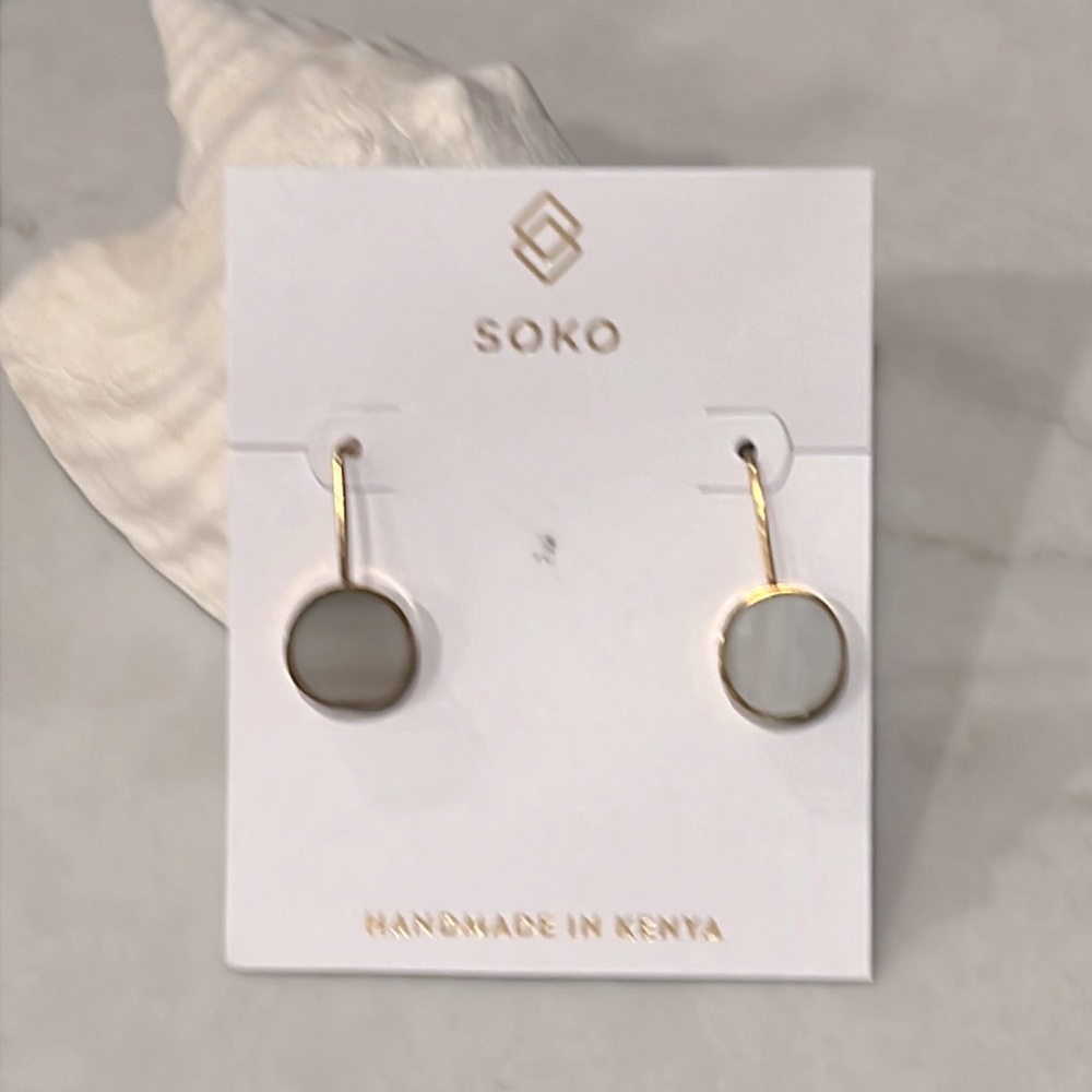Soko Horn Dot Threader Earrings